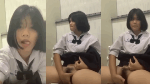 คลิปหลุดนักเรียน หนูน้อยมัธยมแอบเกี่ยวเบ็ดในห้องน้ำ
